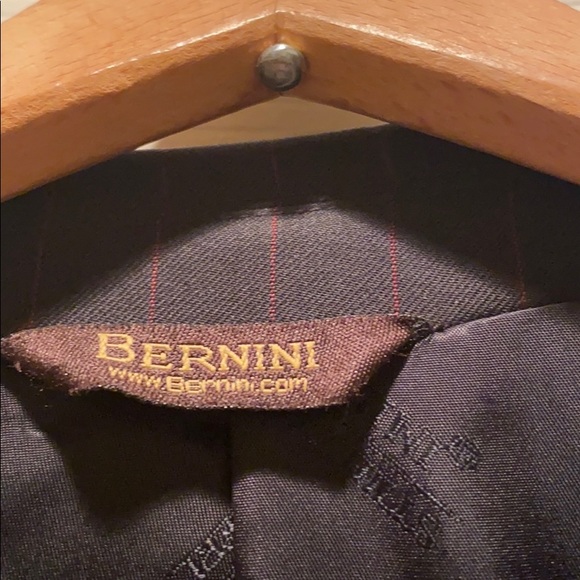 Suit - Picture 2 of 7